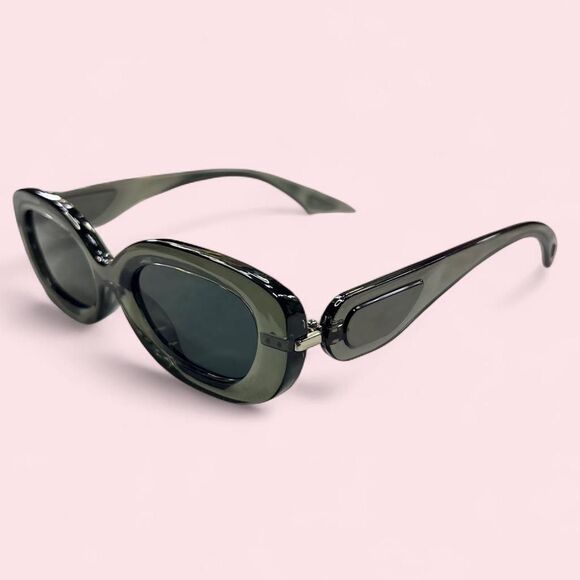 American Vintage Accessories - American-vintage Women's Black and Grey Sunglasses